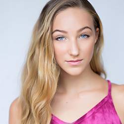 Ava Cota